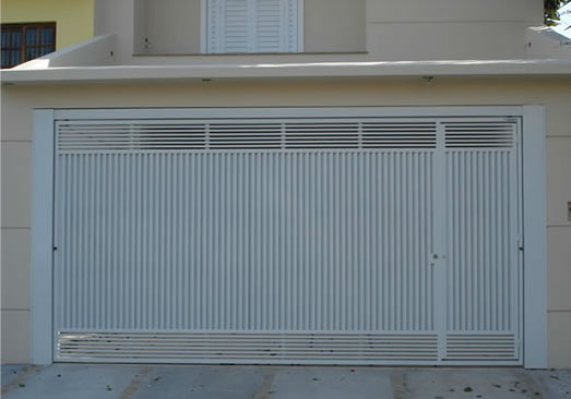 APV 02 aço em perfil veneziana