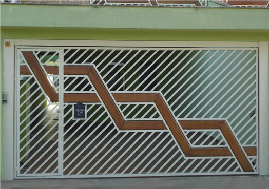 ATM 02 aço tubular com madeira