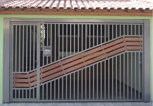 ATM 04 aço tubular com madeira