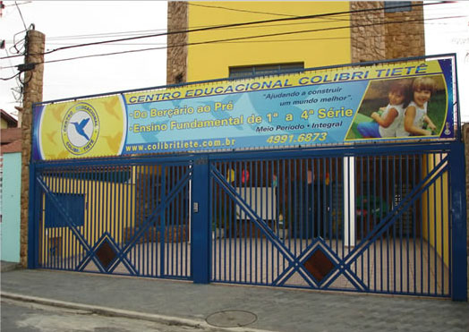 ATM 05 aço tubular com madeira